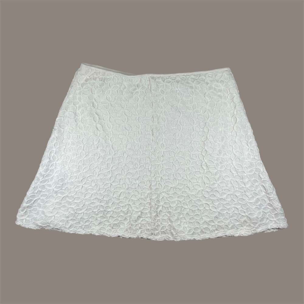 Max Edition White Embroidered Lace A-Line Skirt